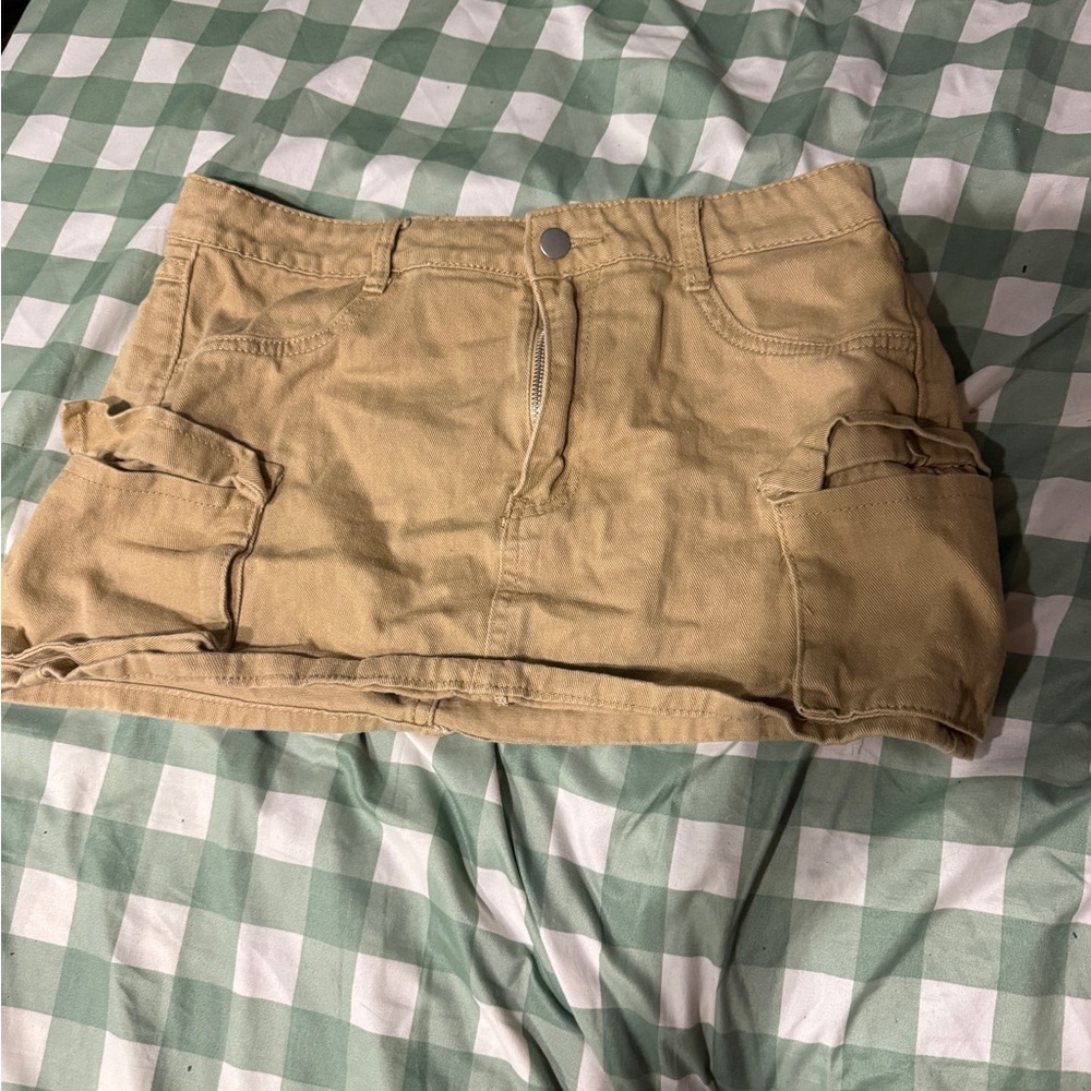 Women's Tan Cargo skirt